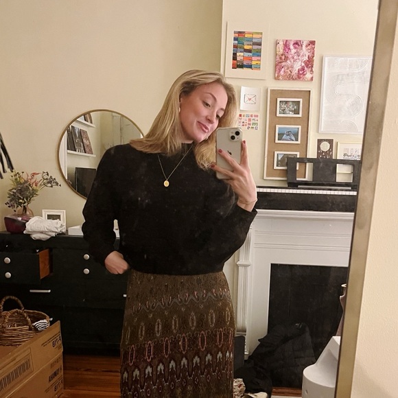 Meet your Posher, Emily - Picture 1 of 1